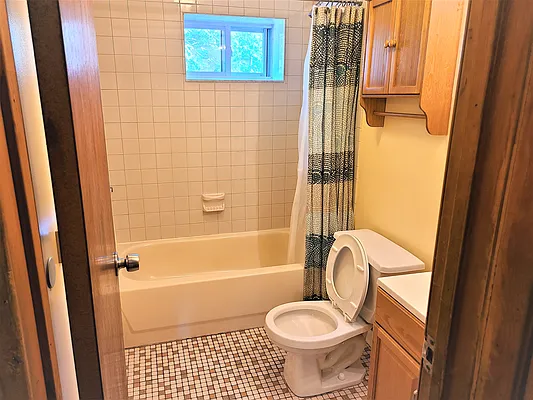 Rented by Virtual Real Estate | media 11