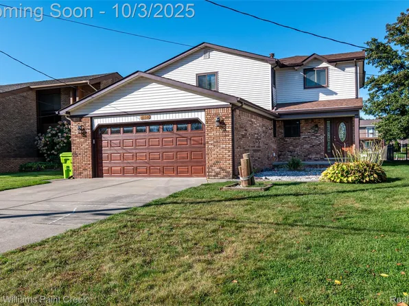 41541 Belvidere St, Harrison Township, MI 48045