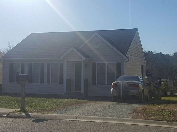 2nd image of 5620 Lake Crest Way