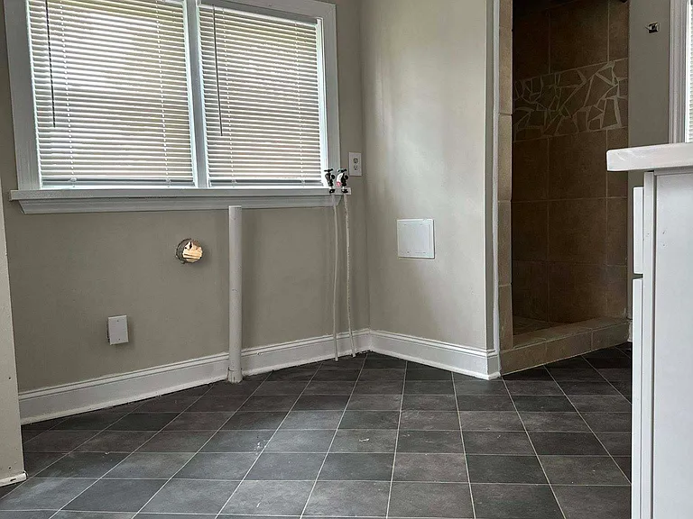 6401 Stantonsburg Rd — Photo 6