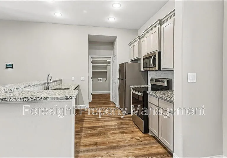 2902 Orchid Dr — Photo 5