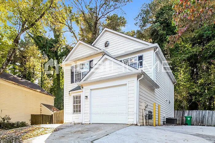 3 bed, 2.5 bath, 1450 sqft, $1,825 — Photo 3