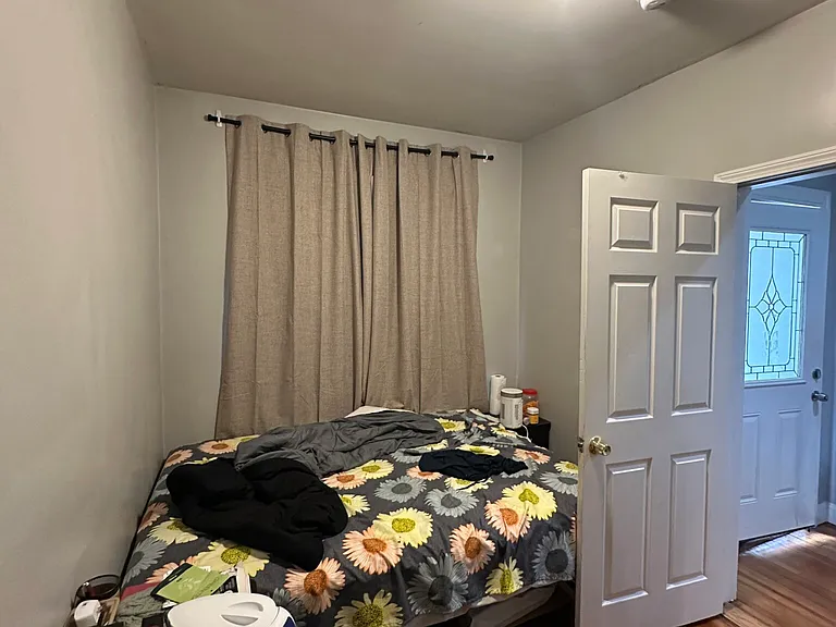 8 Montfern Ave #8 — Photo 2