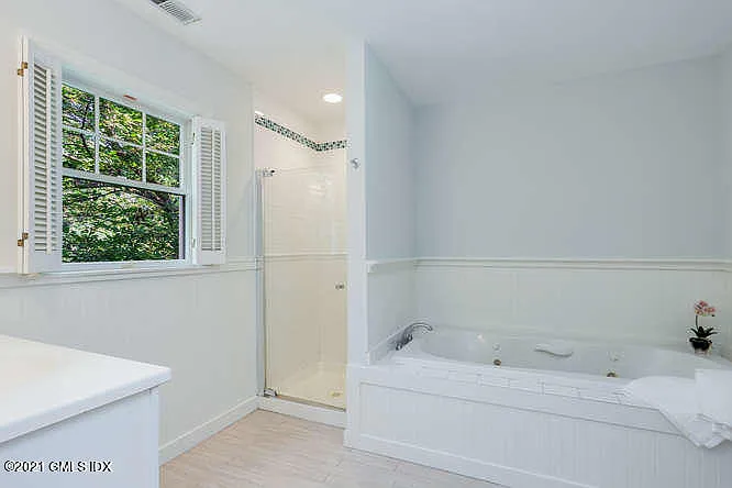 25 Arnold St — Photo 11
