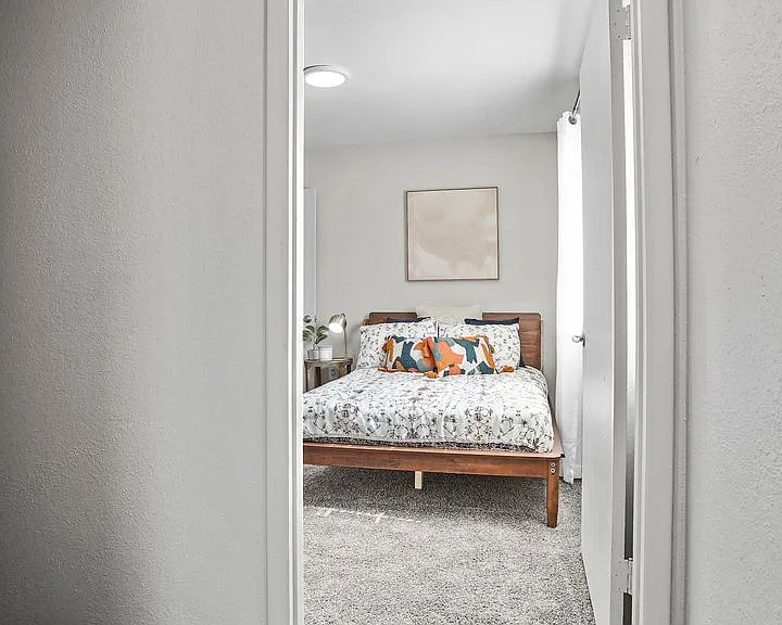 Regency Point Luxury Apartments — Photo 53