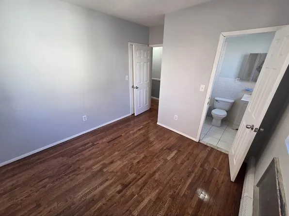 (undisclosed Address), Rosedale, NY 11422