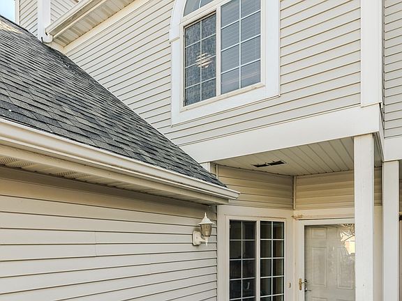 2nd image of 1858 Tiffany Cove Ln SW