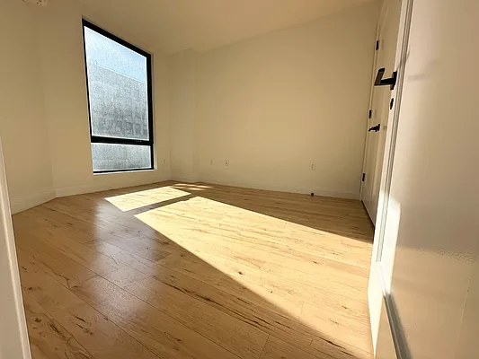 Rented by Premier One Realty LLC | media 4