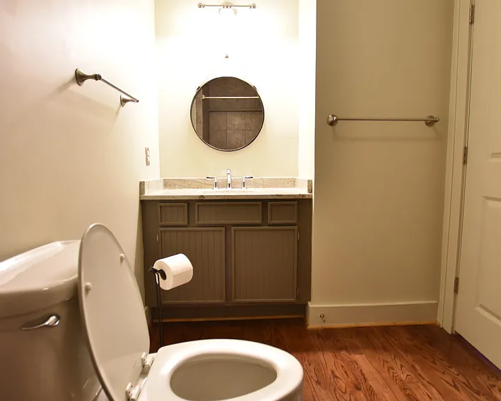 401 E 4th St #305 — Photo 9