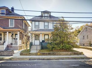 330 1st St, Keyport, NJ 07735