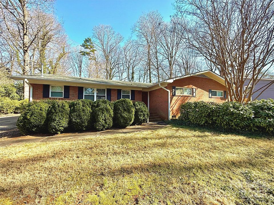 1st image of 7124 Linda Lake Dr