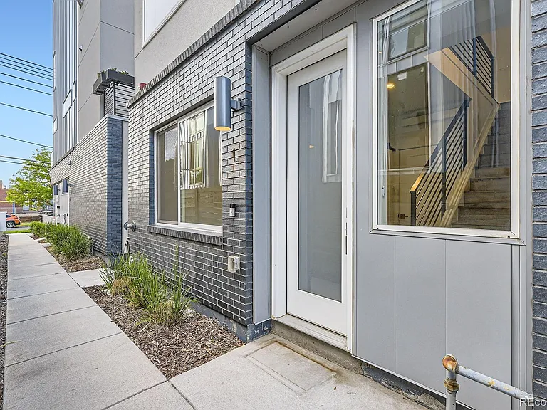 1612 Irving St #4 — Photo 24