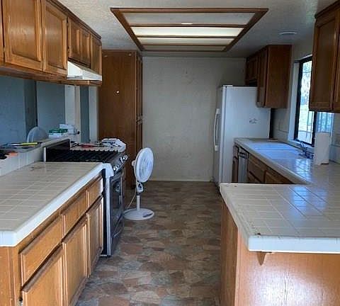 5th image of 790 Las Palmas Dr