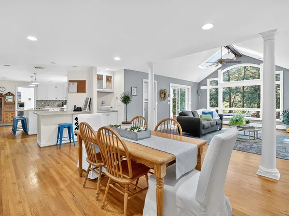 124 Winding Lane, Avon, CT 06001