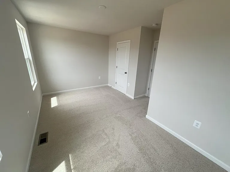 94 Coolidge Ave — Photo 9