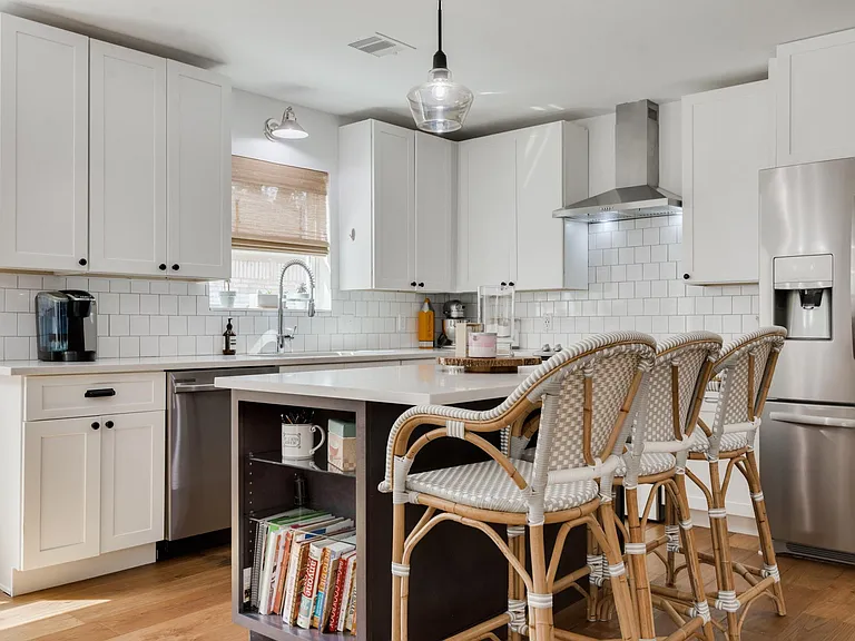 10047 Briarwild Ln — Photo 17
