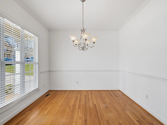 5th image of 66 Bellemont Rd