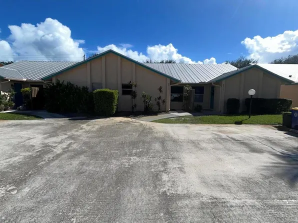 8917 SE Hobe Ridge Ave, Hobe Sound, FL 33455