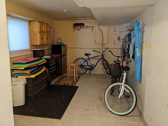 2nd image of 1413 Wesley Ave APT 5