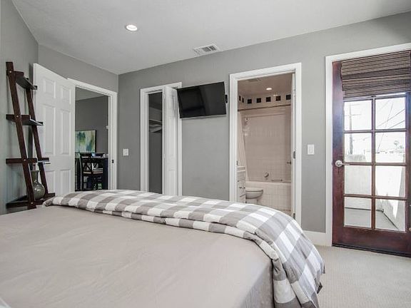 3rd image of 1064 Chalcedony St Unit C