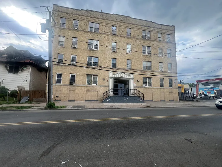 Fabyan Pl — Photo 6