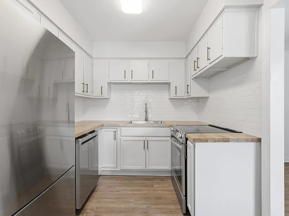 29 E 67th St #1-5109