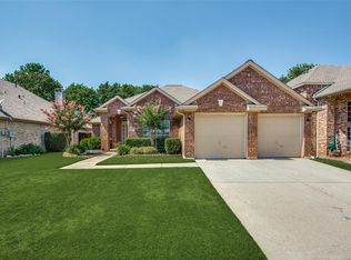 2205 Knob Hill Dr, Corinth, TX 76210