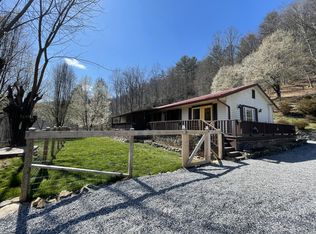 165 Puncheon Camp Rd, Marshall, NC 28753