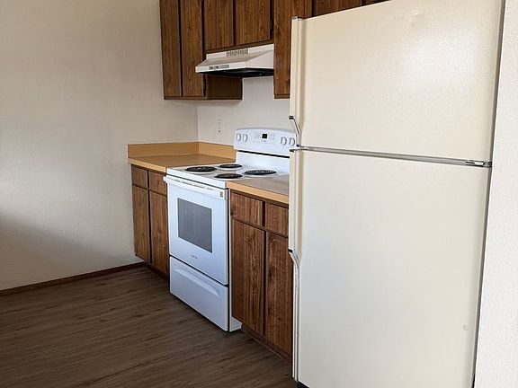 2nd image of 225 NW 12th St