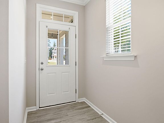 2nd image of 1428 Hopedale Dr