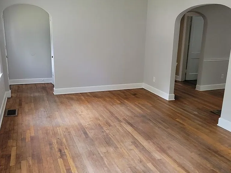 1411 Hill St — Photo 6