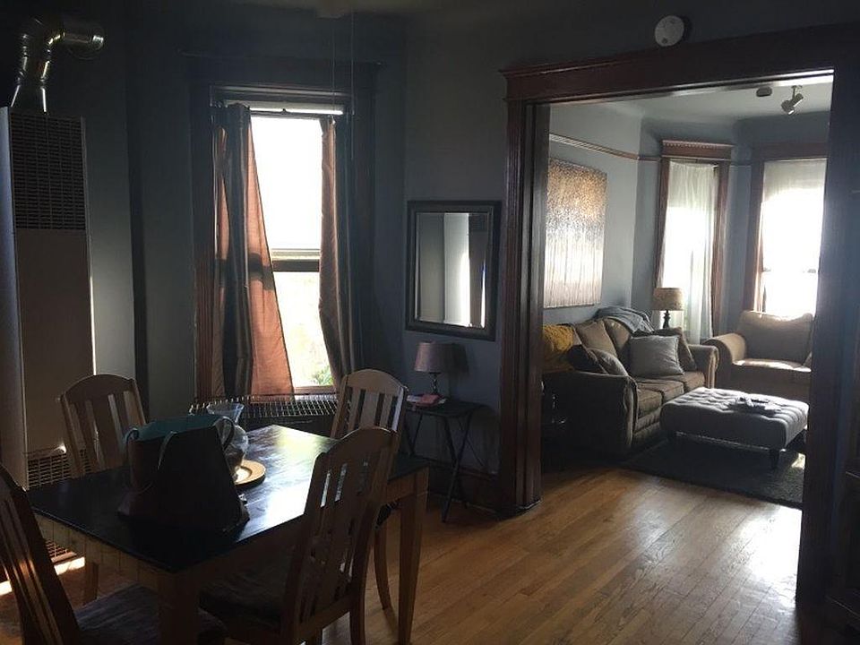 2nd image of 1433 N Ridgeway Ave