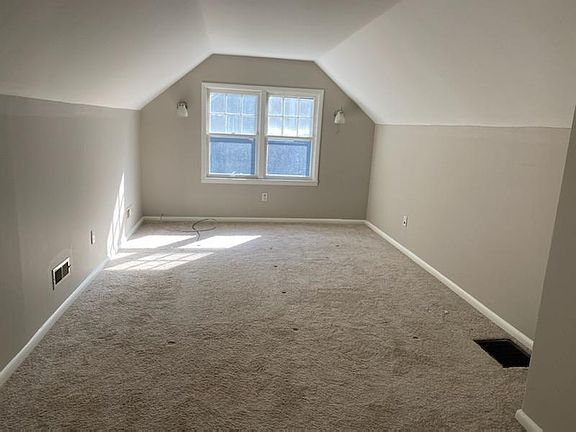 4th image of 6460 Kingsley Dr