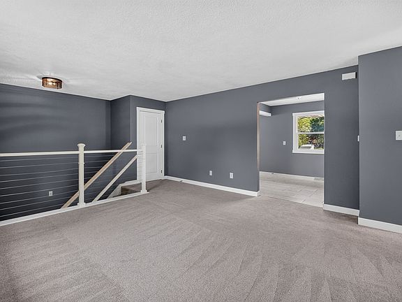4th image of 520 E Thornton Ave