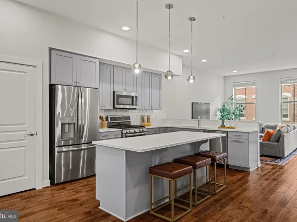 1415 S Lawrence Ter, Philadelphia, PA 19147