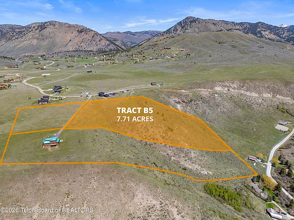 2nd image of 7555 S Squaw Creek Rd