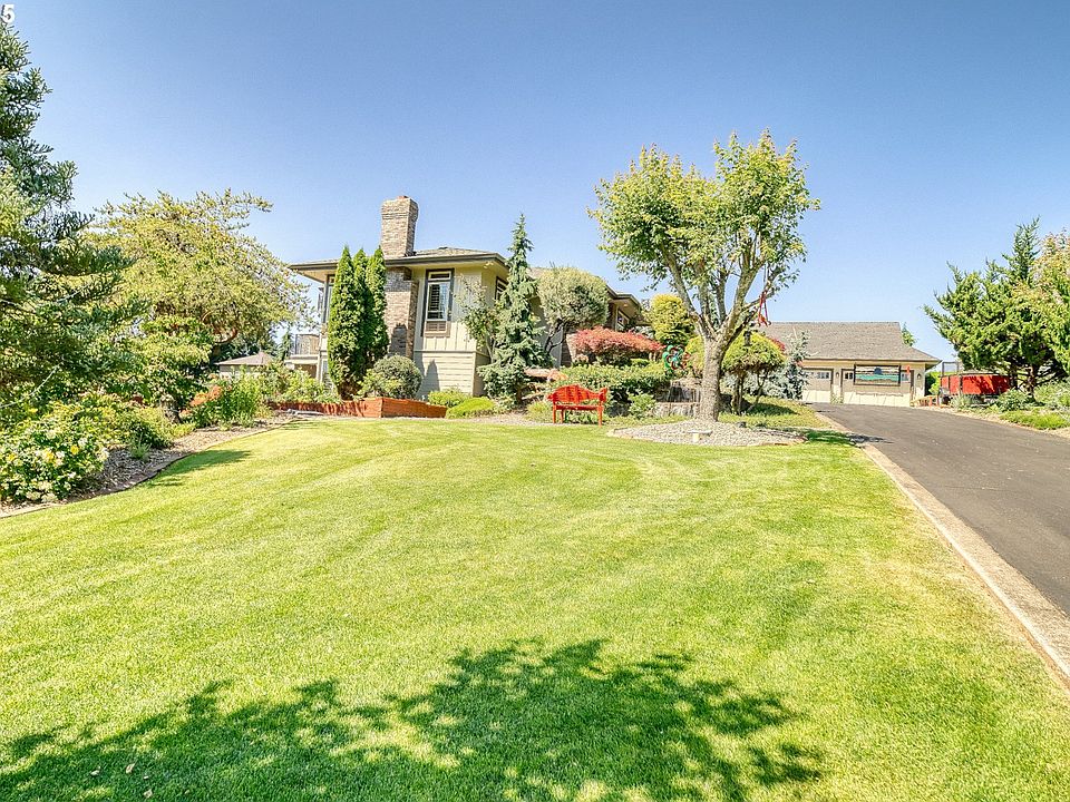 Exterior-West Facing>