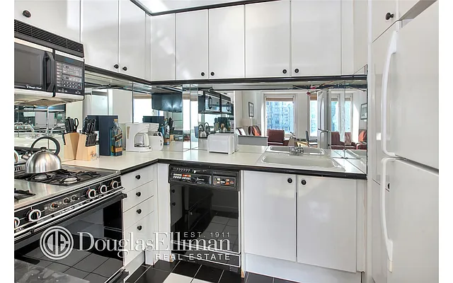 Rented by Douglas Elliman | media 13