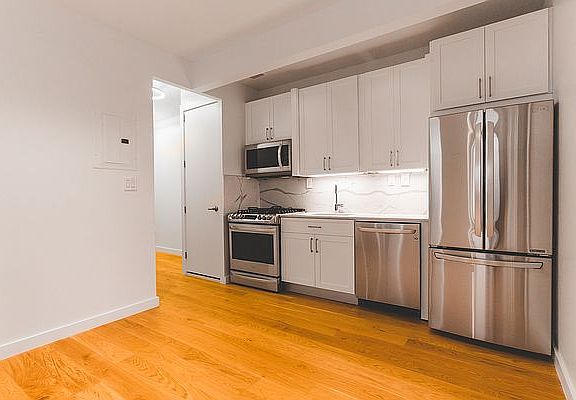 3rd image of 366 Montgomery St #35