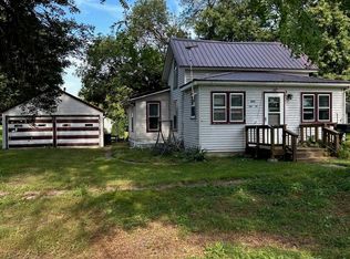 103 W 3rd St, Lake Park, IA 51347