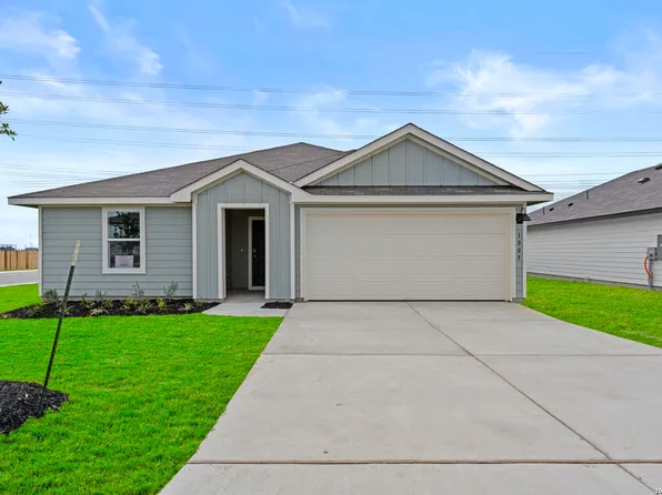 1005 Prince Albert, Seguin, TX 78155