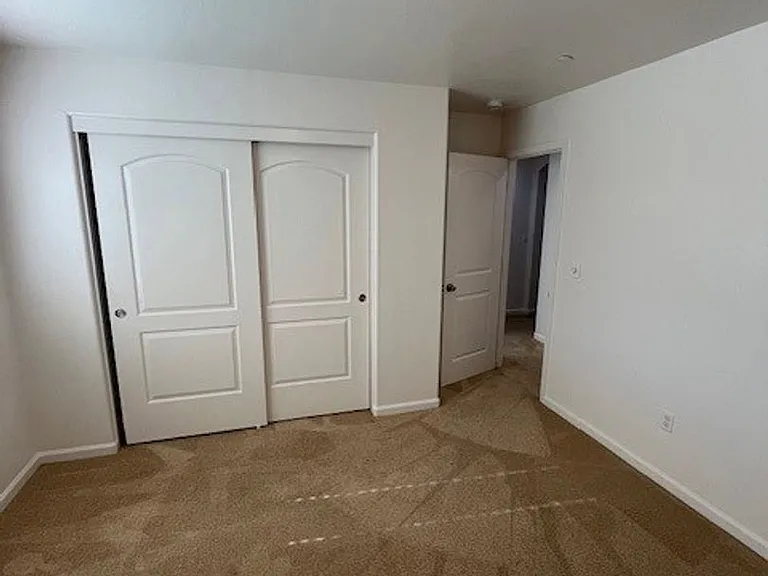 414 Edgewater St — Photo 16