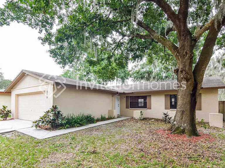 515 Wynnwood Dr — Photo 1