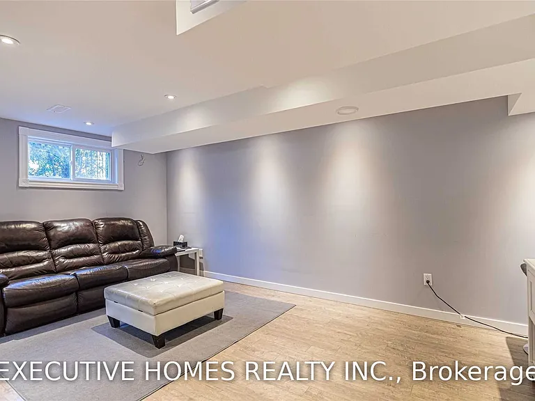 384 Ashbury Rd — Photo 30