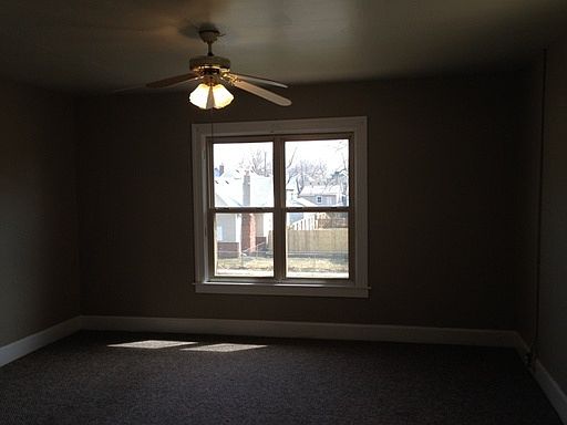 3rd image of 1014 Villa Ave