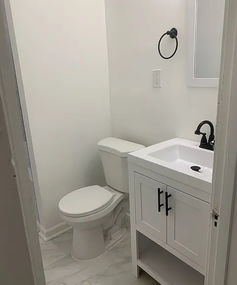 5 Ruth St #2W — Photo 9