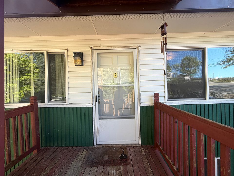 Covered Front Porch