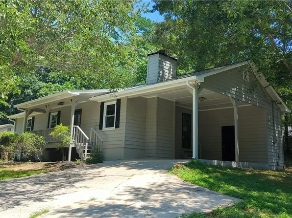6456 Wildwood Trl, Flowery Branch, GA 30542