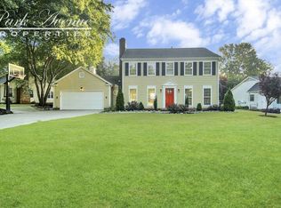 7122 Falconwood Ct, Charlotte, NC 28227