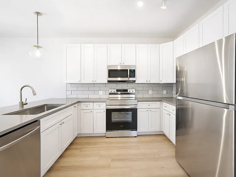 Parkview at Spring Hill Apartments — Photo 43